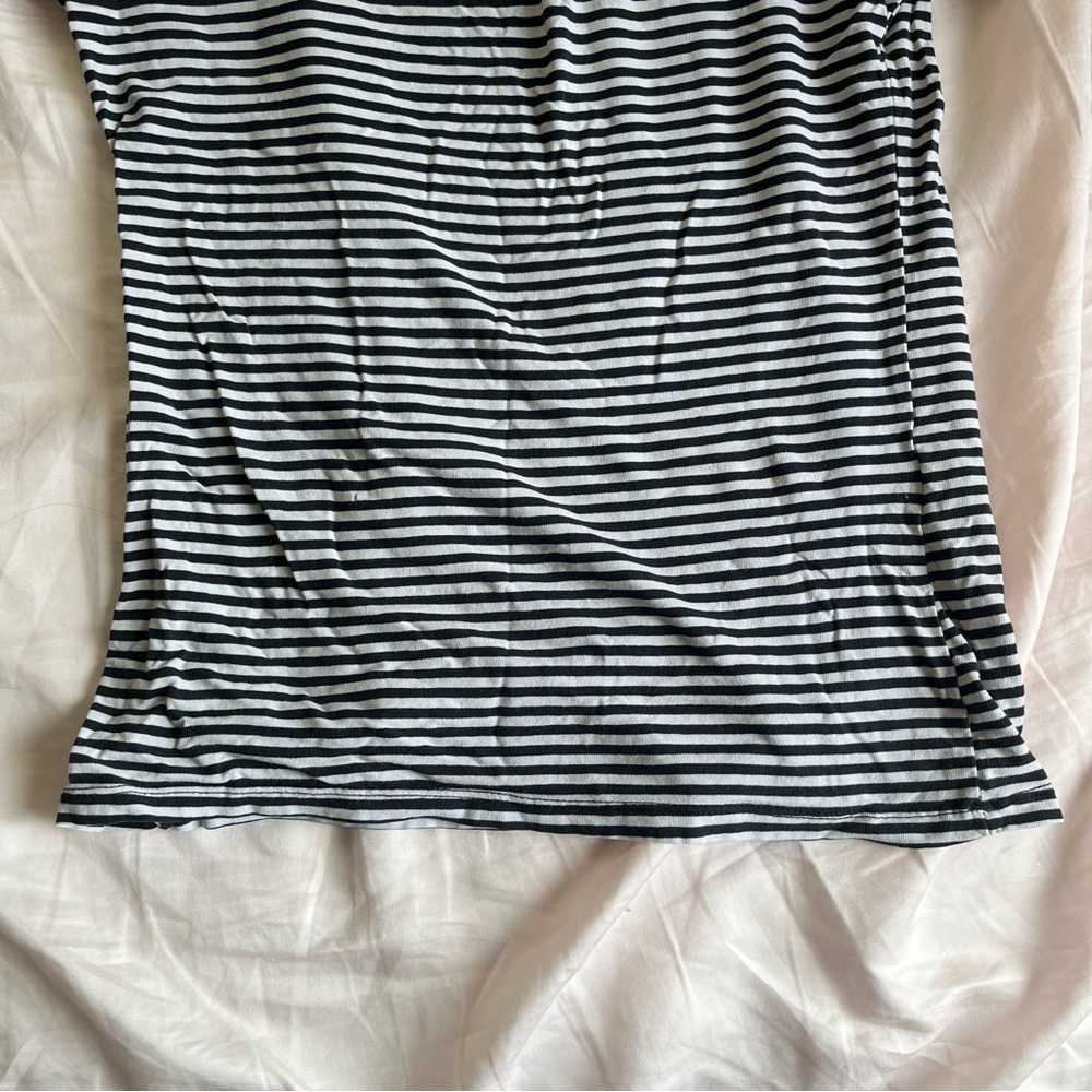 H&M Black and White Striped Women’s Top - Picture 5 of 6